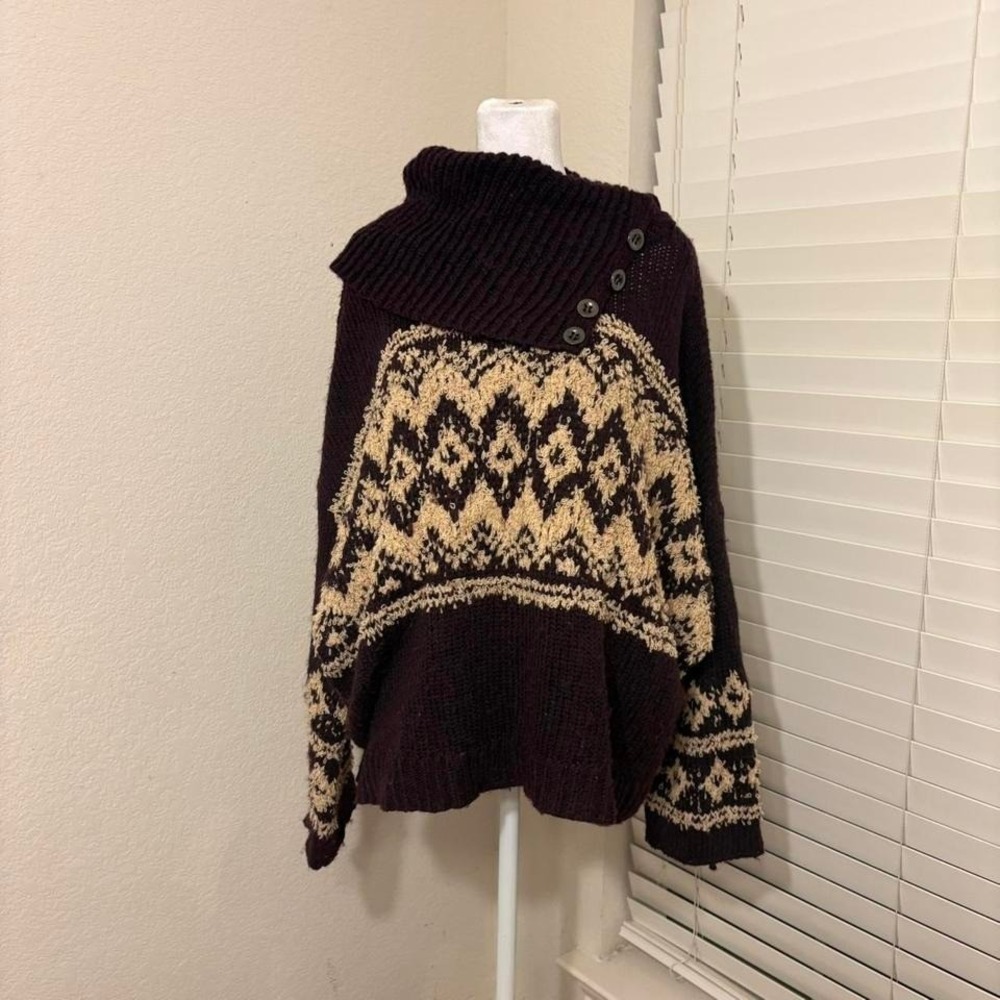 Free People size M oversized split button collar fair isle maroon cream sweater